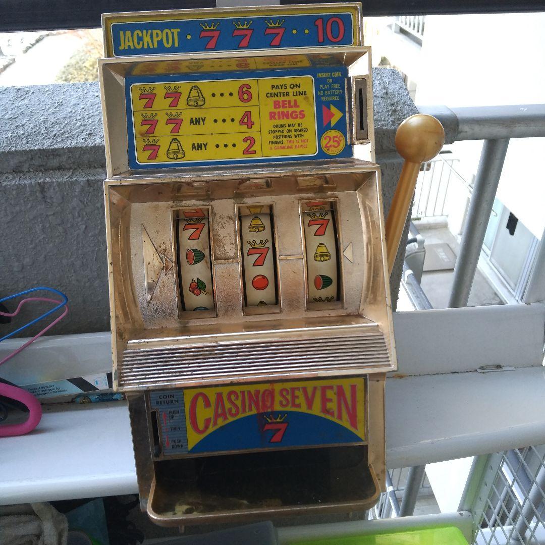 CASINO SEVEN 7 スロットマシン