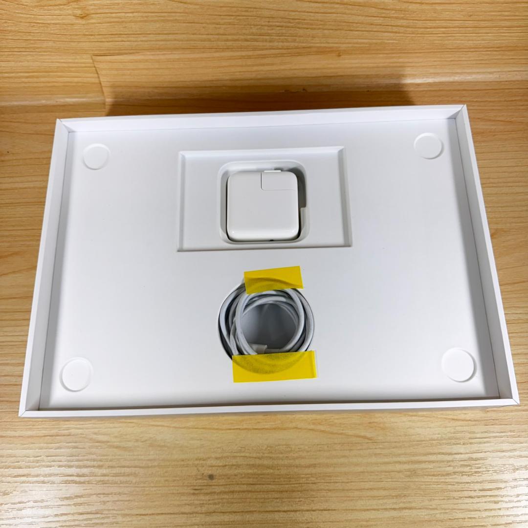 MacBook本体 P327 Apple MacBook Air M1 13inch