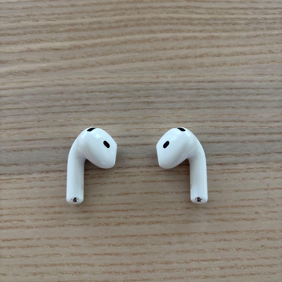 【美品】【ノイキャンあり】airpods 4