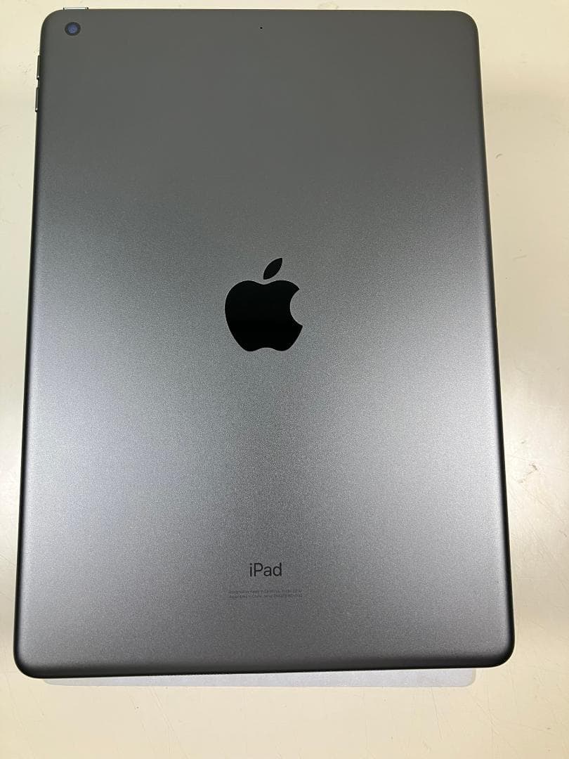 iPad 第7世代　128GB ゴールド　Wi-Fiモデル　中古品