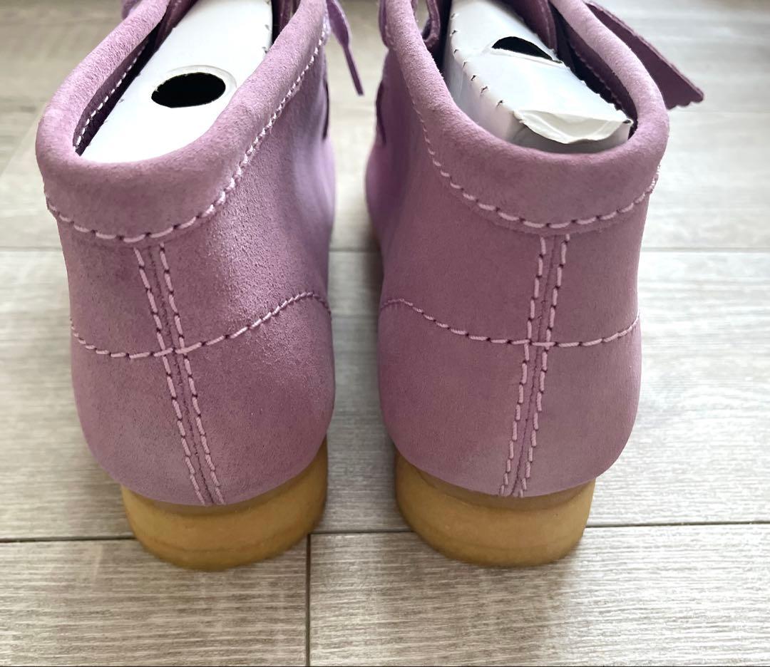 【希少！新品未使用】Clarks ワラビーブーツ ラベンダースエード モカシン