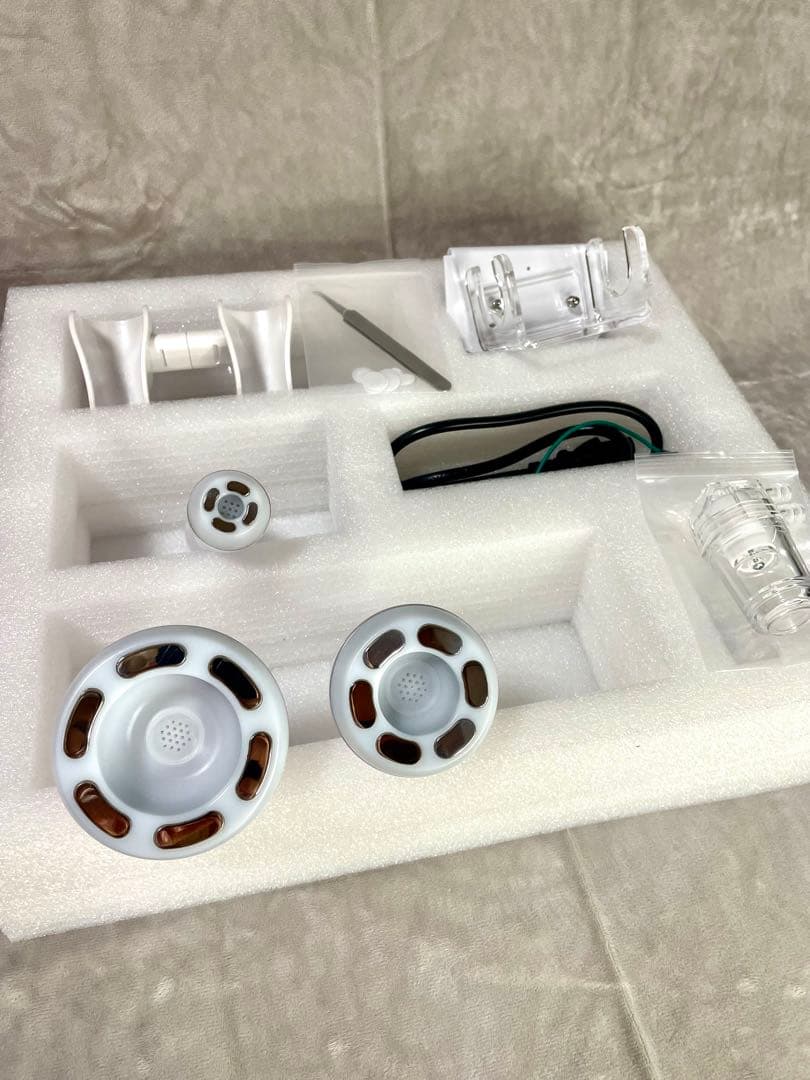 【最終価格】ラディクラッシュ 美容機器 RF 吸引 LED 88,800円