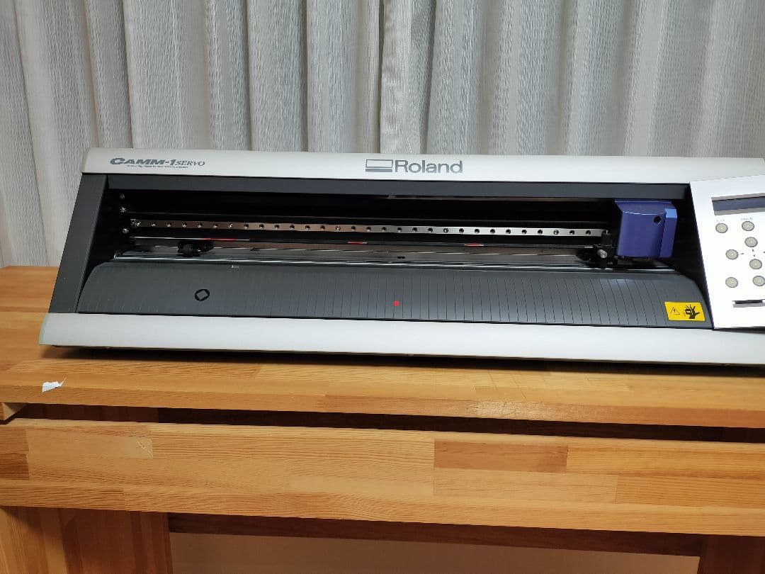 Roland CAMM-1 SERVO GX-24 カッティングプロッタ　マシン