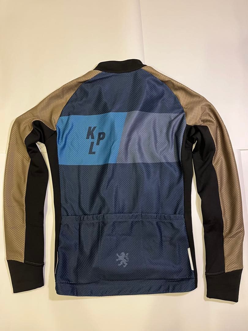 KAPELMUUR ( カペルミュール ) レーシングサーモジャケットMサイズ