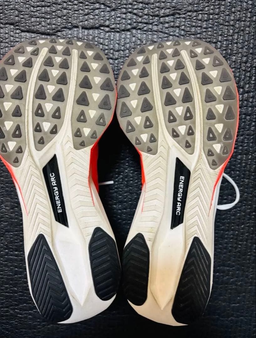 ニューバランス　FuelCell SuperComp Elite v5 25.5