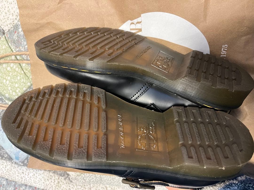 Dr. Martens Tストラップシューズ