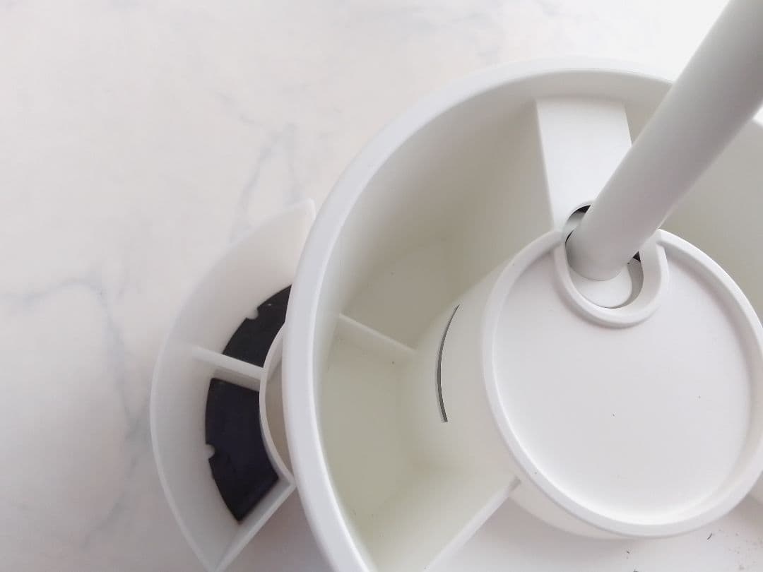 バルミューダ ライト LED デスク L01A-WH ホワイト 2018年製