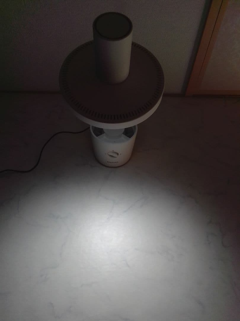 バルミューダ ライト LED デスク L01A-WH ホワイト 2018年製