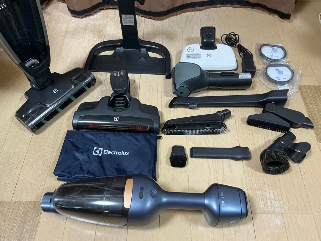エレクトロラックス　スティッククリーナー PURE Q9 5年保証付き！