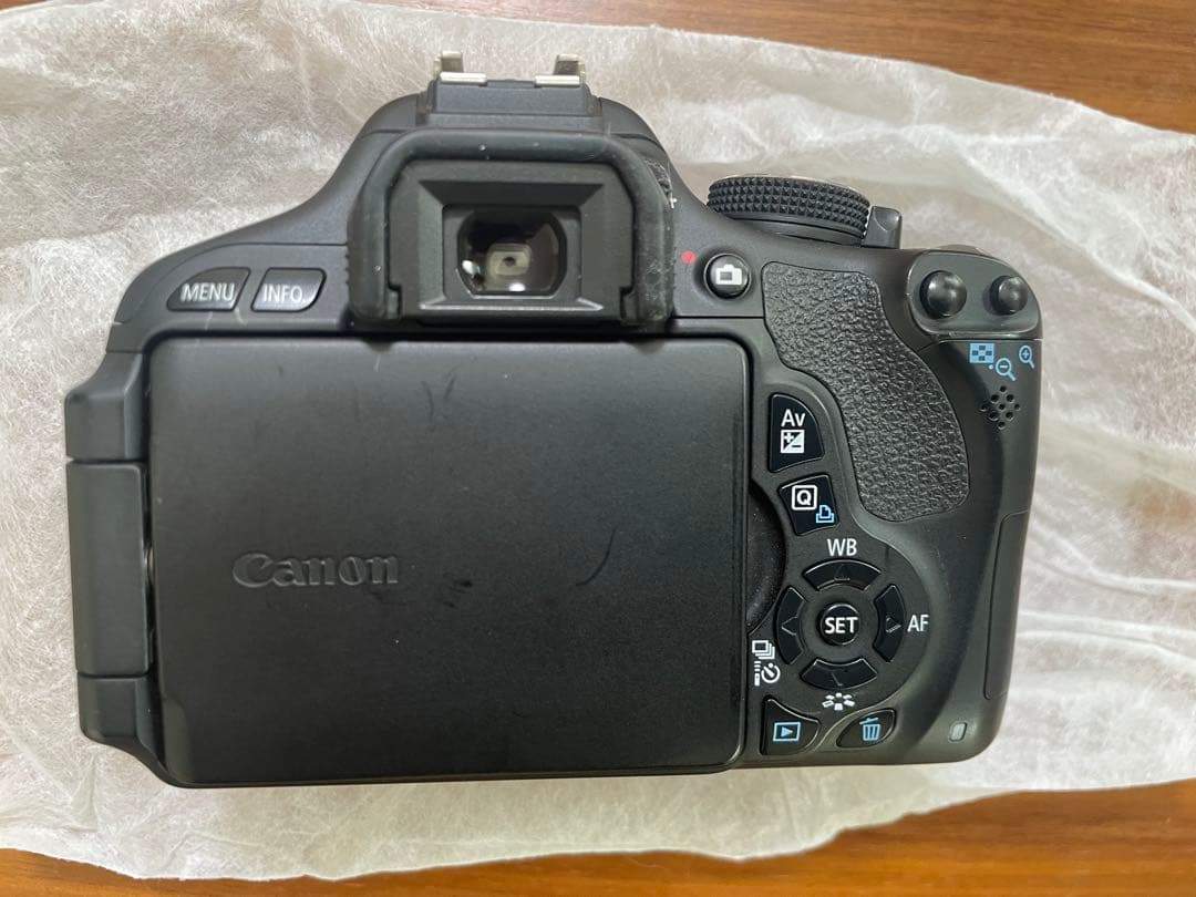 【極上品】EOS Kiss X5 ダブルズームキット　バッテリー３個付