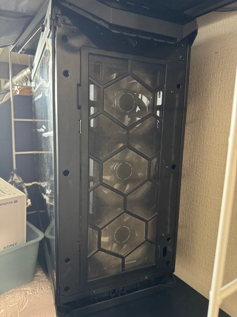 ASUS GT501 パソコンケース ※ARGBファン7枚無し