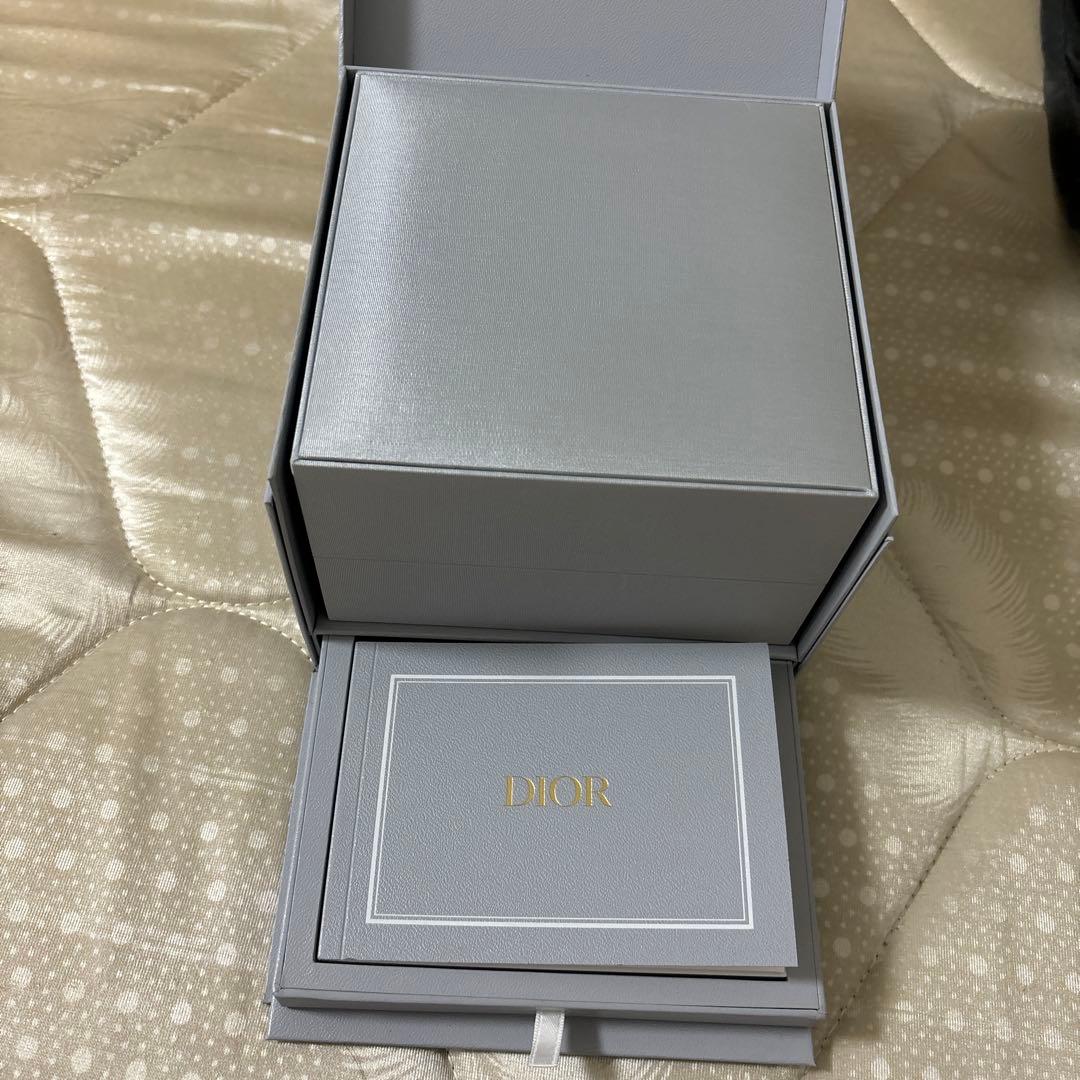 Dior ピンク文字盤 メッシュバンド 時計