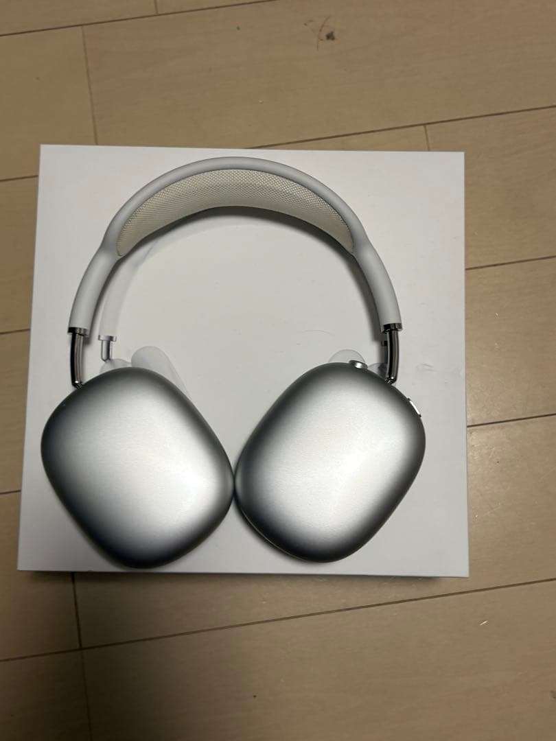 AirPods Max シルバー 本体とケース 付属品あり 100％正規品