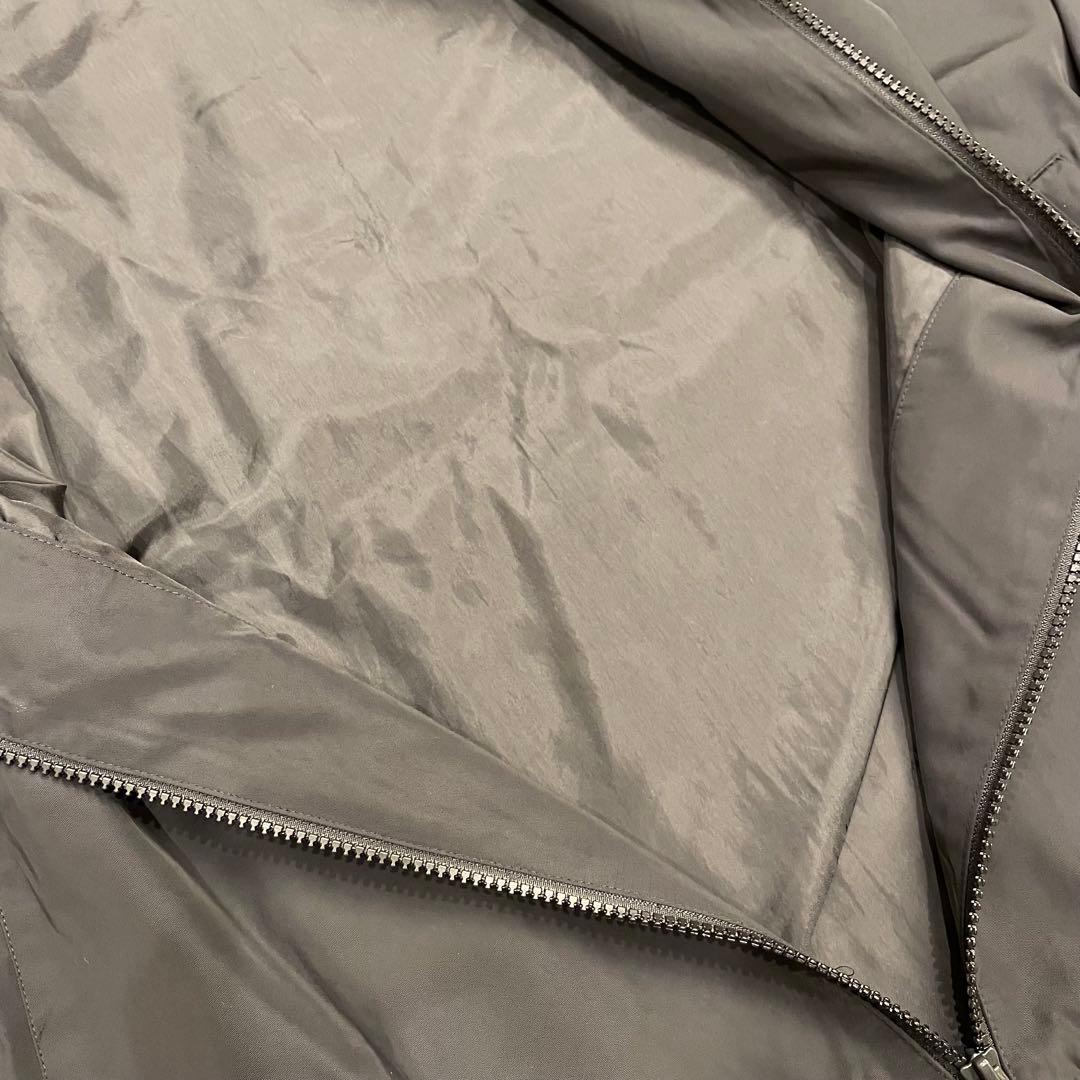 ★新品★アディダスオリジナルス 黒　ロゴ　バックプリント　フード　ジャケット