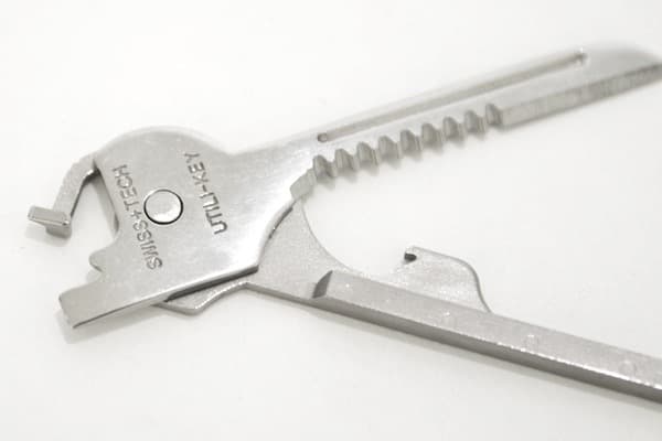 小物 Supreme x Swiss Teck Utili Key