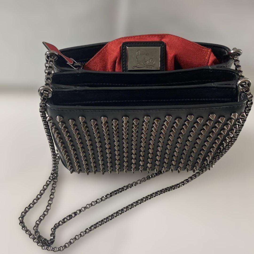 クリスチャン・ルブタン チェーン ショルダー バッグ トリルビ