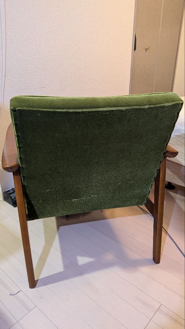 カリモク60 Kチェア　1シーターモケットグリーン