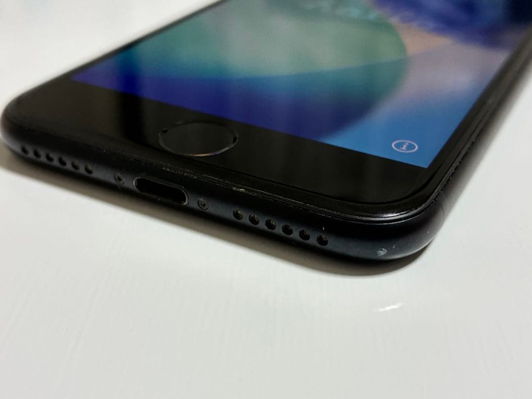 iPhone SE 第3世代128GB ミッドナイト SIMフリー 付属品あり