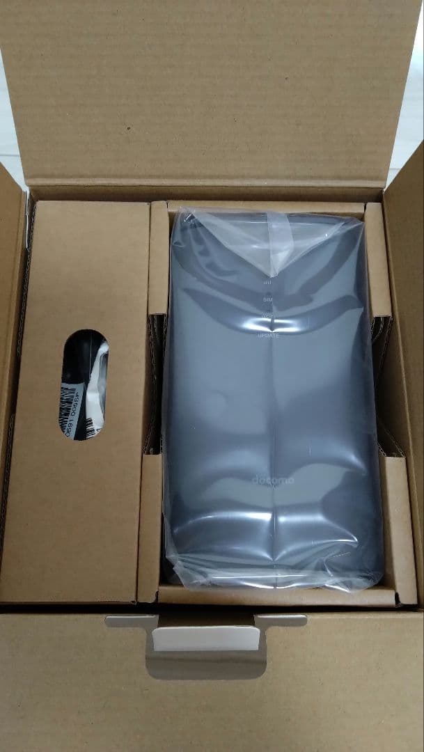 【新品／未使用】ドコモ ホームルータ HR02