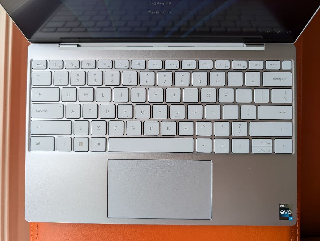 2024年軽量薄型ノートPC DELL XPS13 (9315)