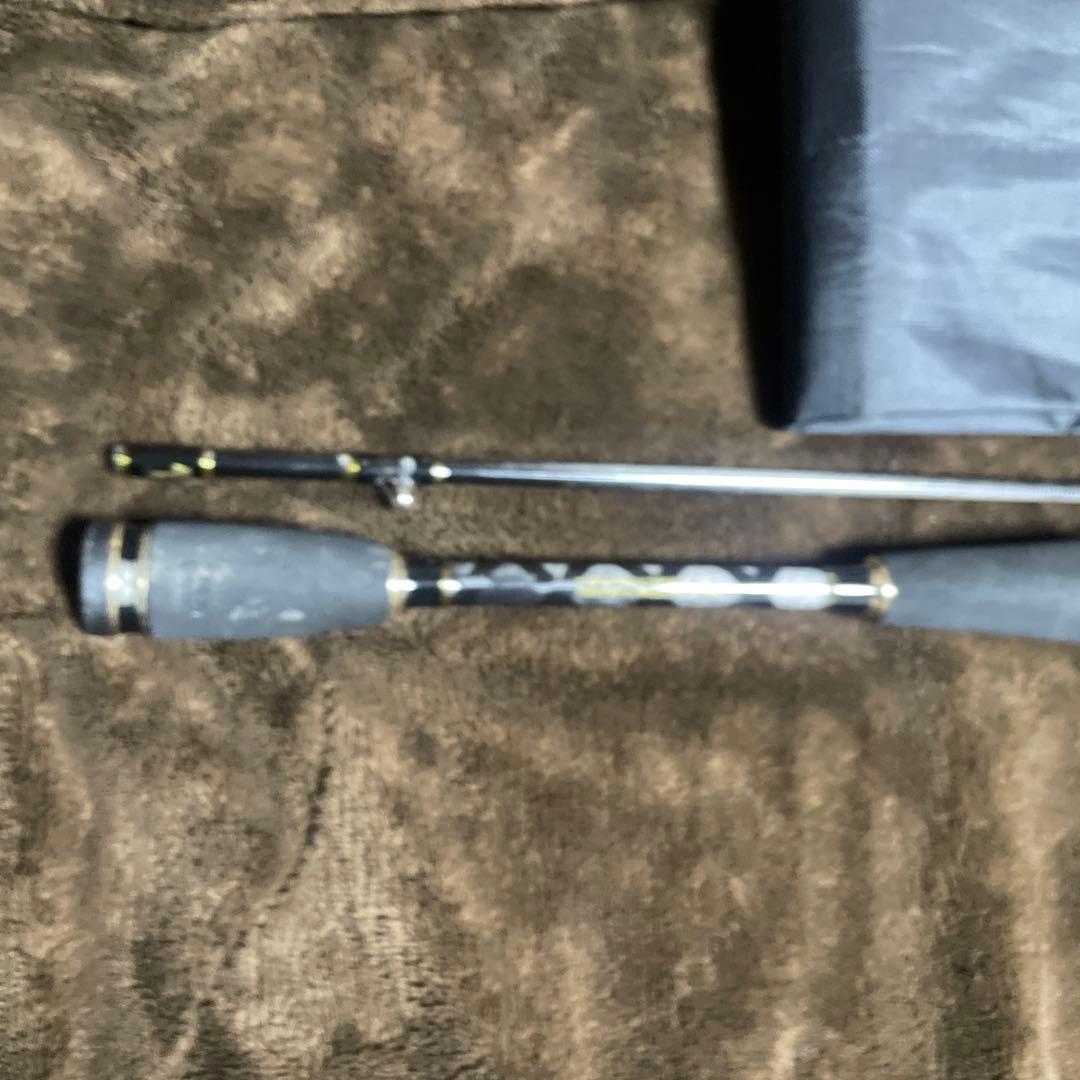 【早い者勝ち】ベイトロッド2本（アブガルシア）+スピニングロッド1本