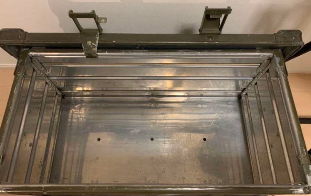 ツァーゲスミリタリーコンテナ　zarges ジャーナルスタンダードファニチャー