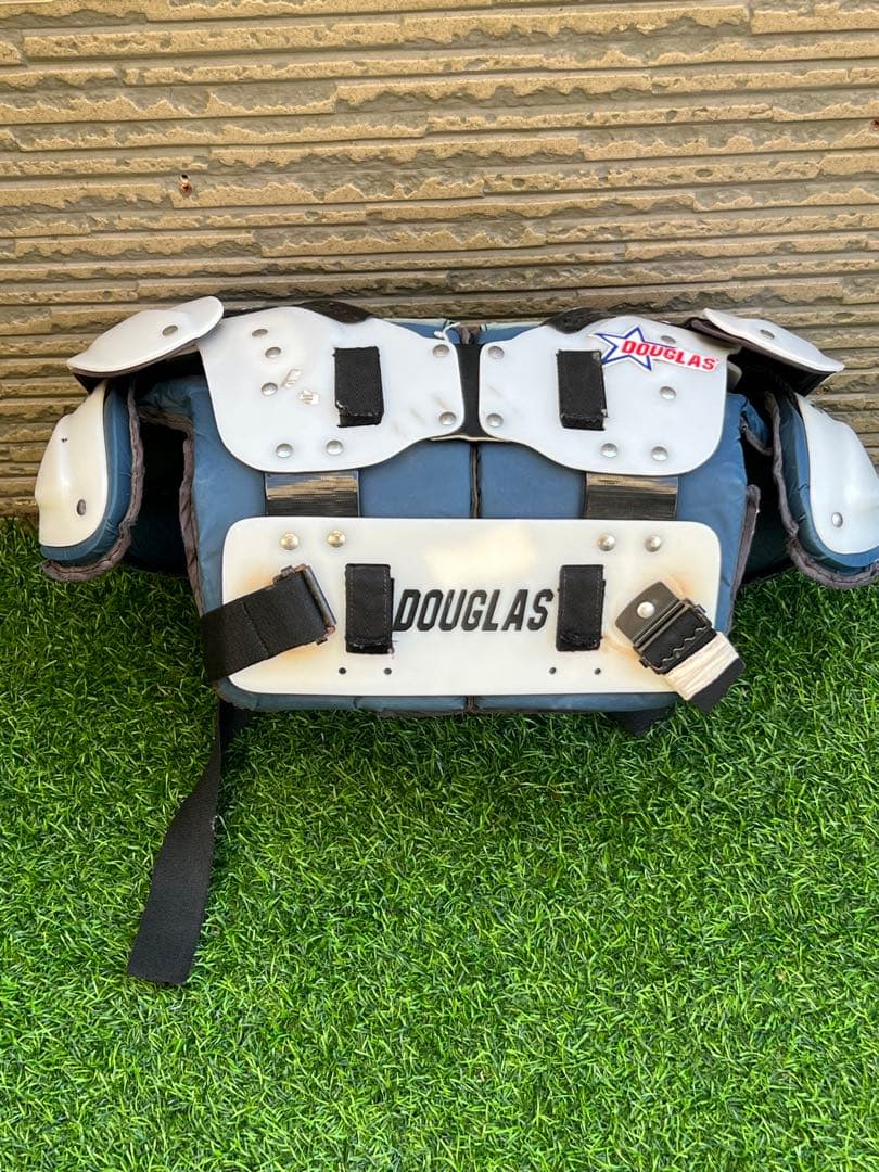 アメリカンフットボール　ダグラス　QBK XS DB