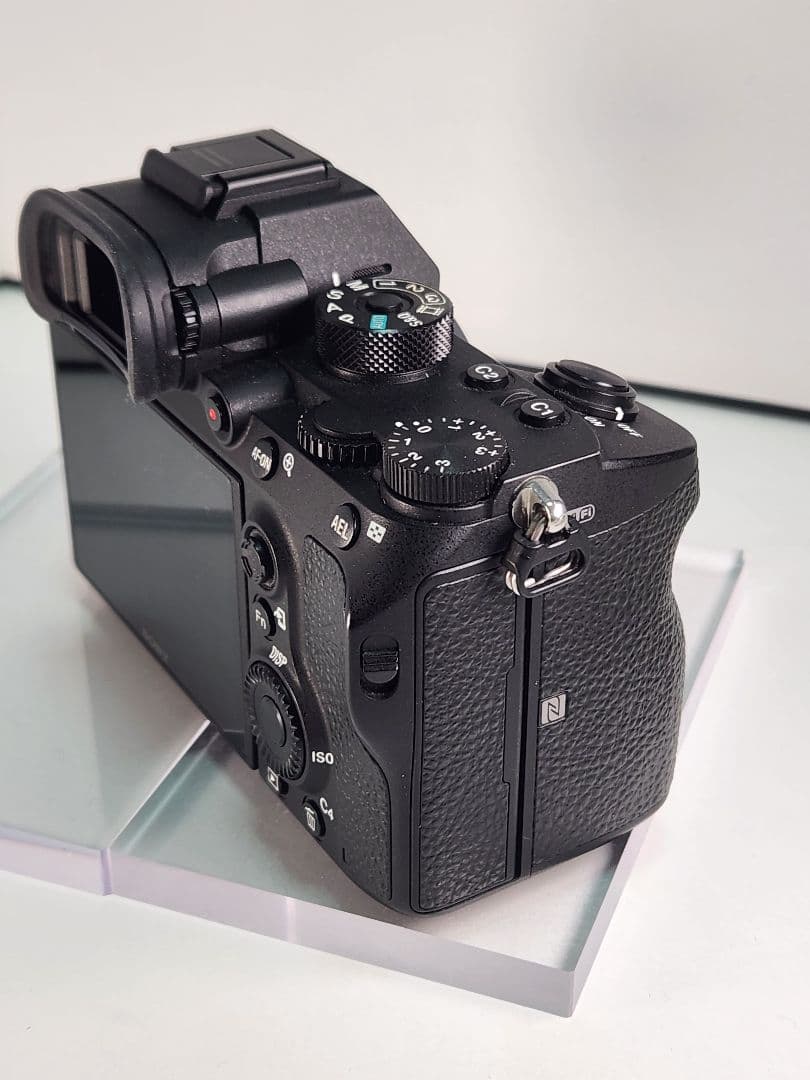 SONY α7R III ミラーレスカメラ 本体とバッテリーグリップ