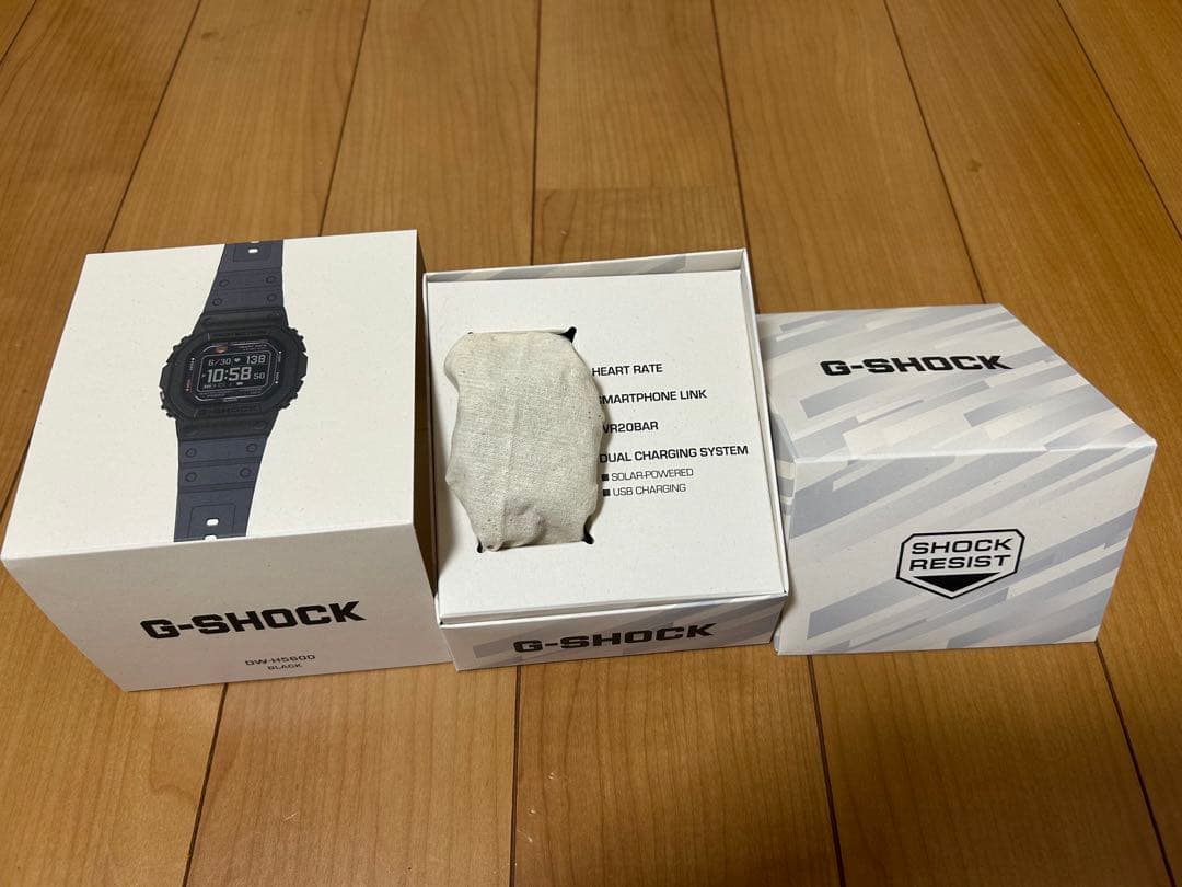 カシオ　スマートウォッチ　腕時計　G-SHOCK DW-H5600-1JR 美品