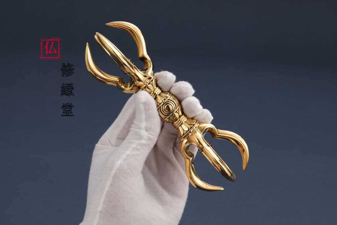 【修縁堂】仏教法具 飛行鈴鈷杵盤五点です 金剛降魔法器仏具