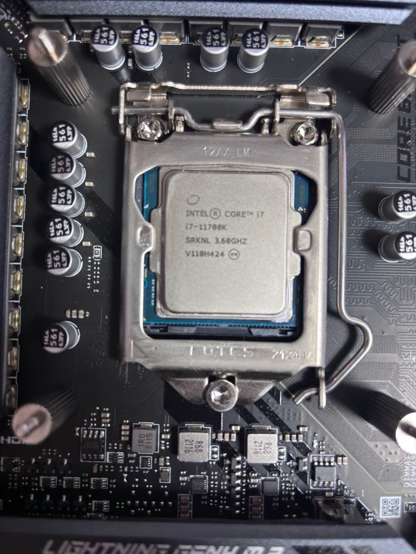 core i7 11700K + MSI Z590 Torpedo マザーボード