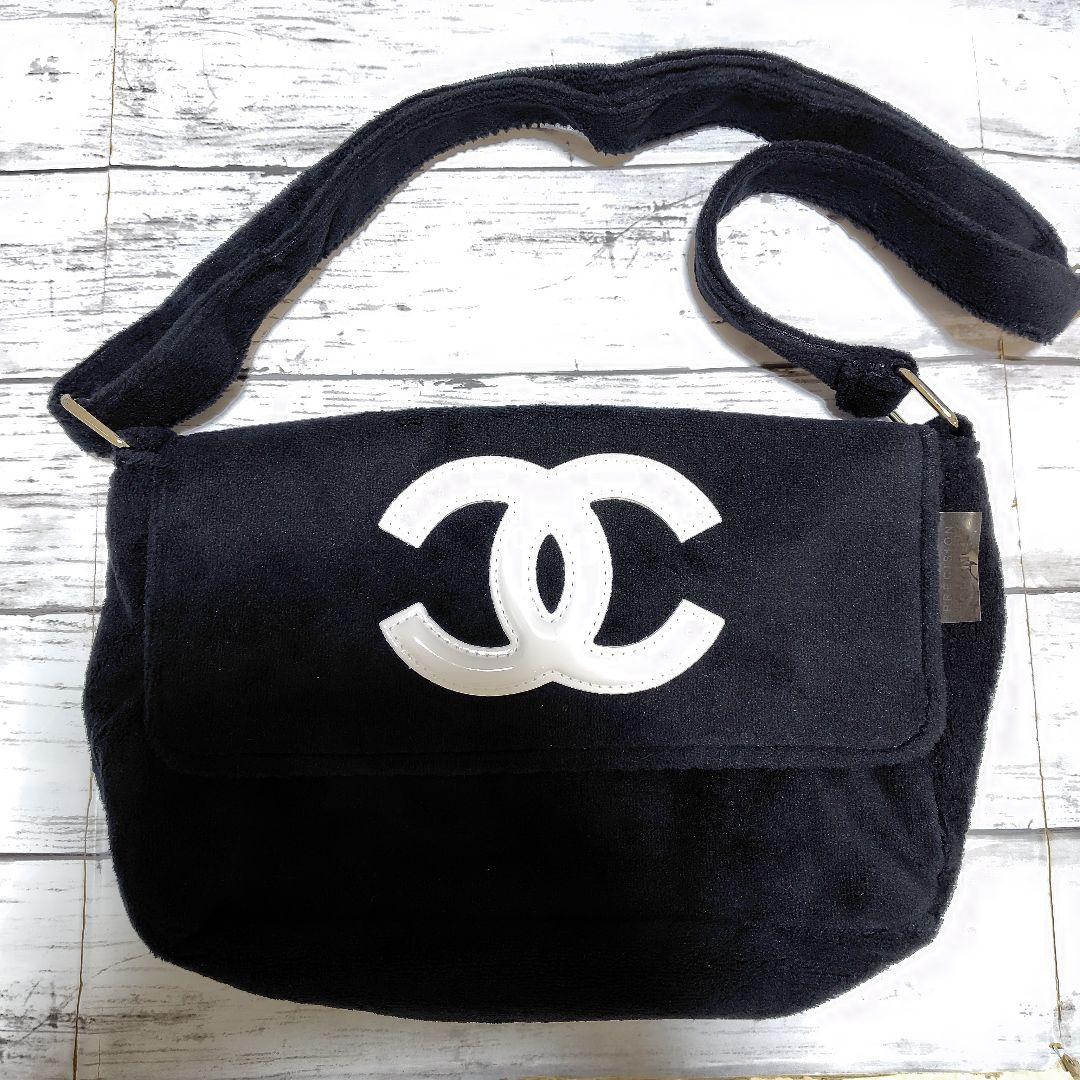 ゆいなショルダーバッグ ホワイト ノベルティ