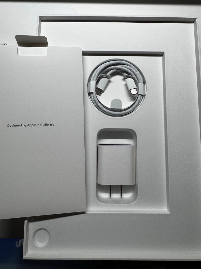 11インチ iPad Air M3 Wi-Fiモデル 128GB スターライト