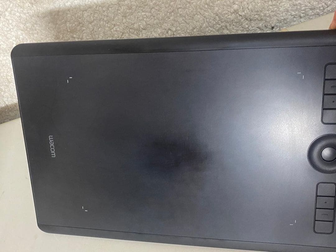 Wacom Intuos Pro Medium PTH-660 本体のみ送料無料