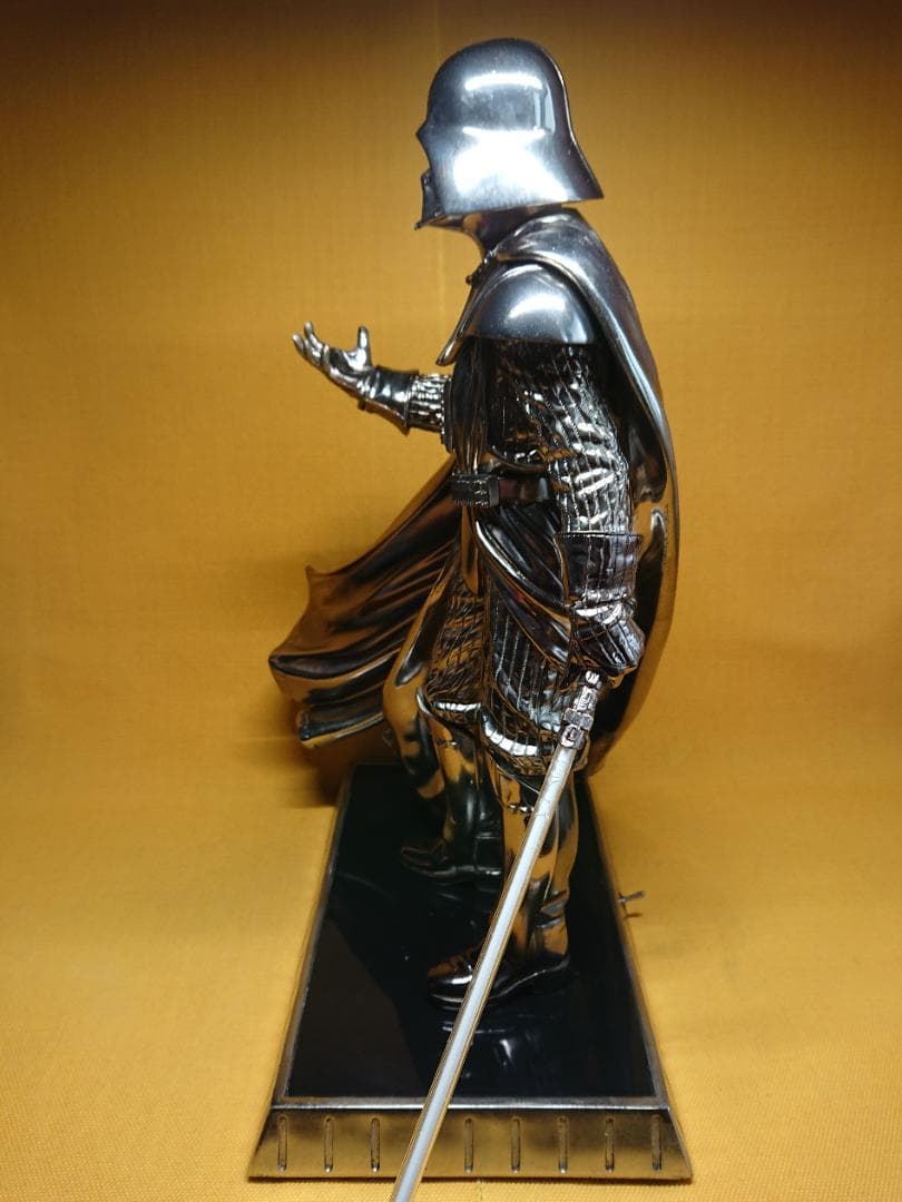 ダースベイダー　彫像　3.8kg　置物　インテリア　工芸品　美術品　A1036