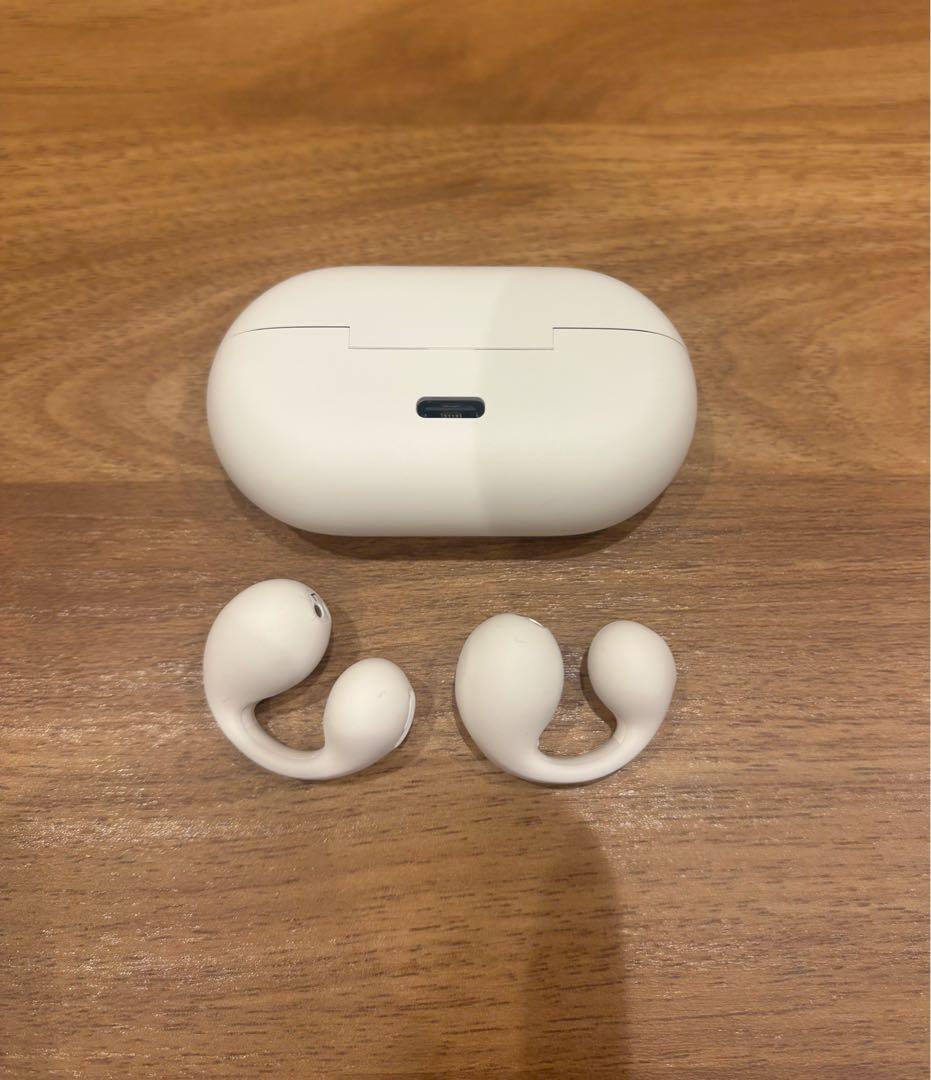 イヤホンambie AM-TW02 Whiteとsocks lavender