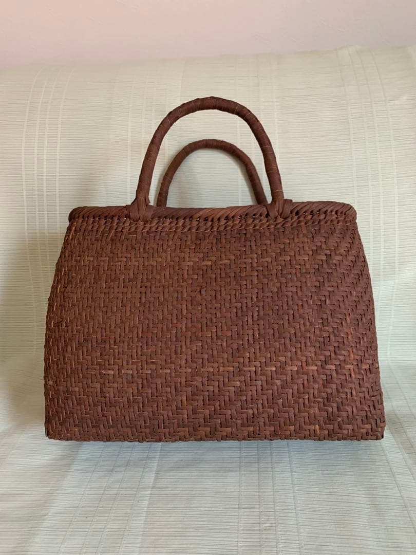 新品 長野産　極細3ミリ一番　柿渋2本飛び網代編み　山葡萄籠バッグ　サイズL