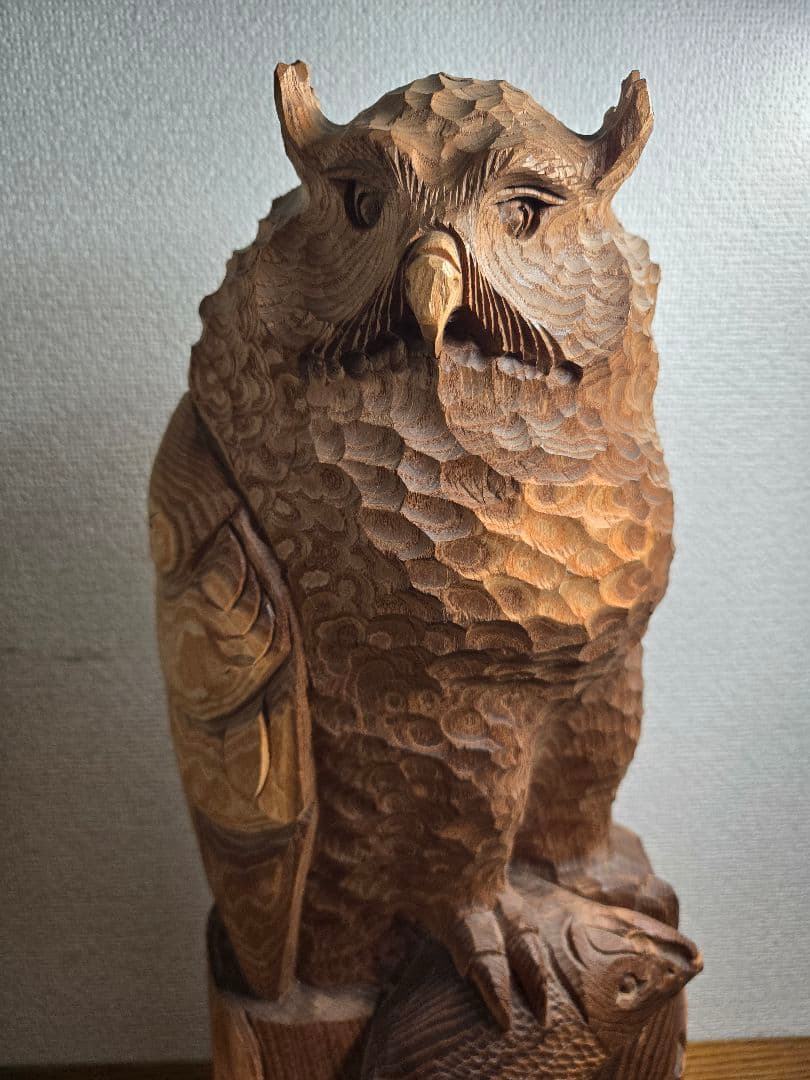 木製一刀彫　フクロウと魚の彫刻　最終値下げ