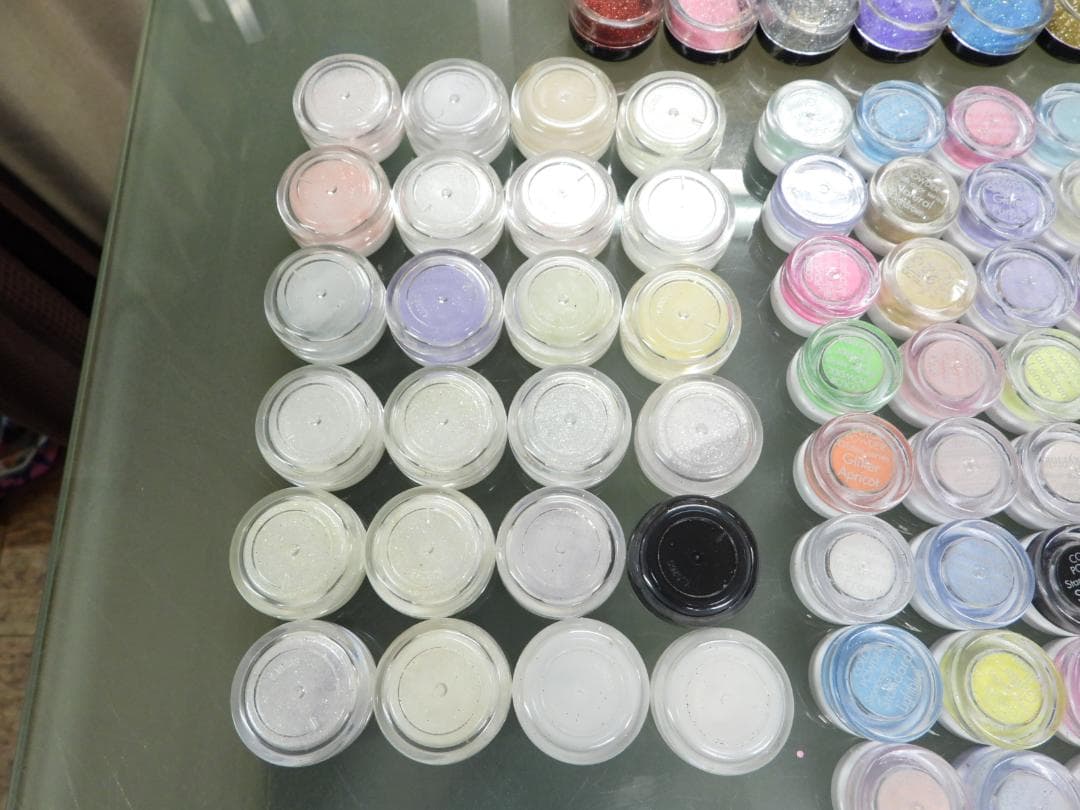 ネイルパウダーセット多色 ３D　COLOR アクリルグリッターパウダー計１０４本