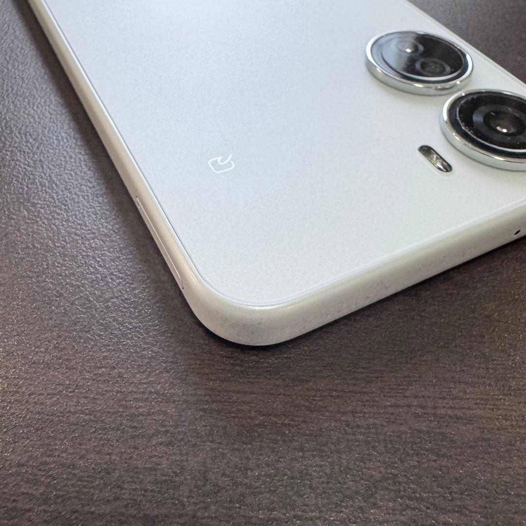 ワイモバイル Libero 5G IV A302ZT ホワイト