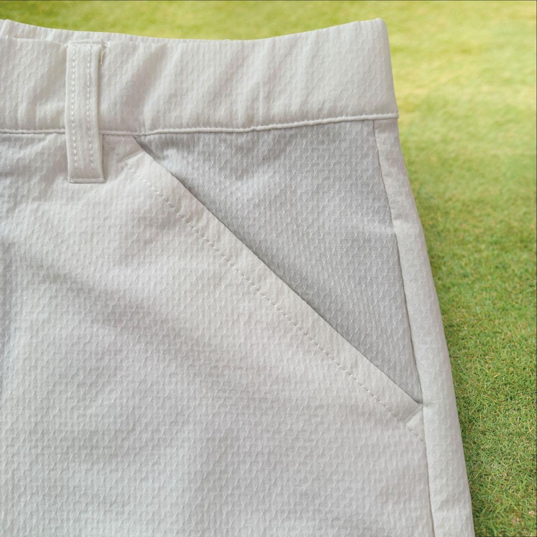 現行モデル　パーリーゲイツ　ハーフパンツ　短パン　白　ホワイト　4 M〜L相当