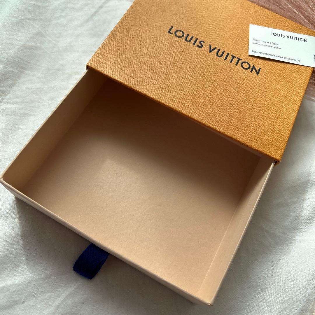 美品　LOUIS VUITTON ギフト箱　ミニウォレット　ギフトボックス