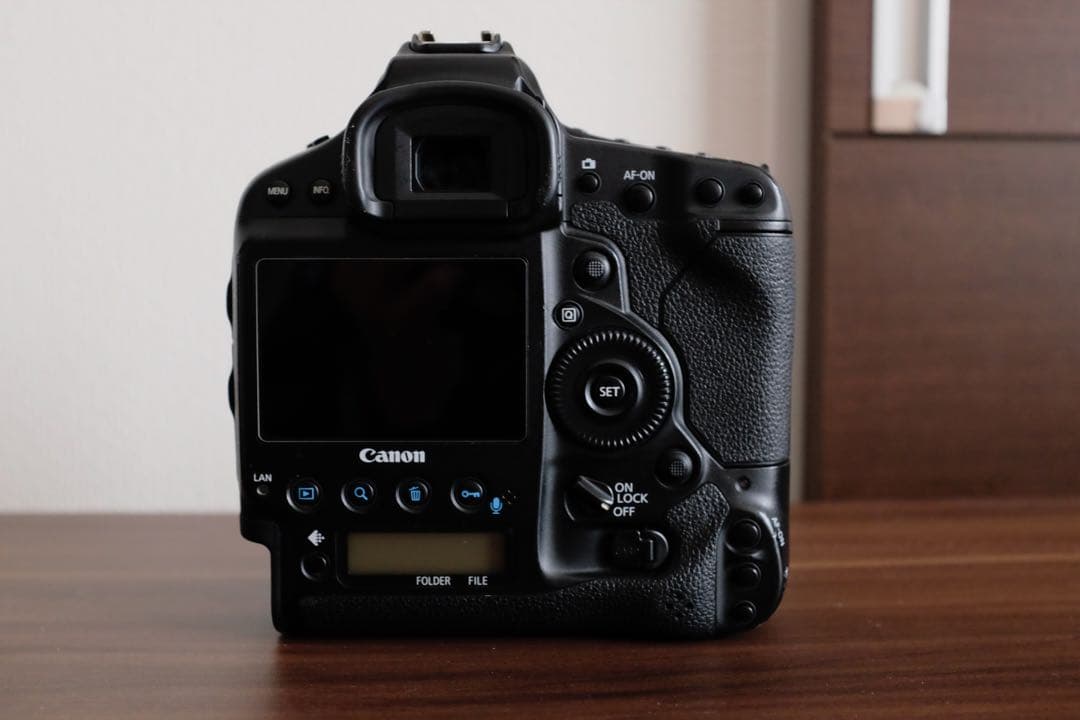 Canon EOS-1D X デジタル一眼レフカメラ 付属品・元箱付き