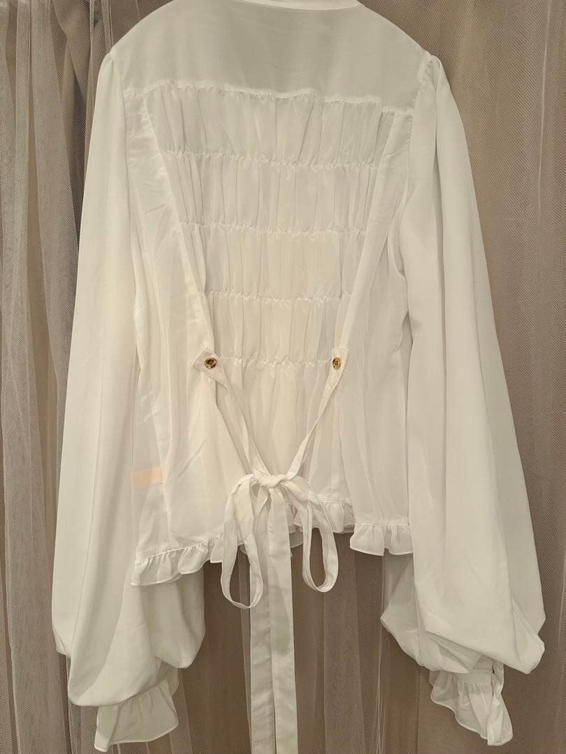 新品　メタモルフォーゼ スタンドカラートリプルフリルブラウス　プラスサイズ