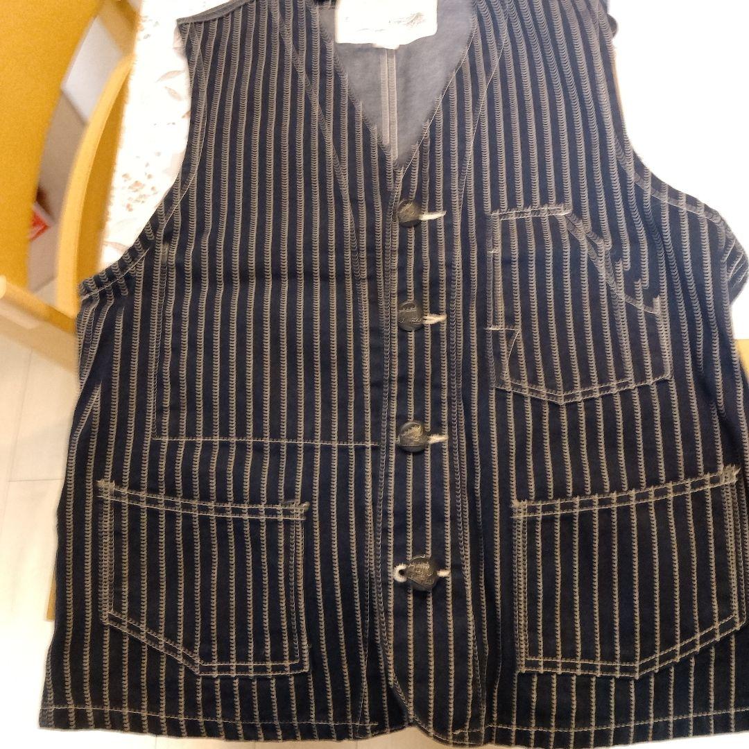 SUGAR CANE ウォバッシュベスト形が違います。ボタンが、機関車です。美品