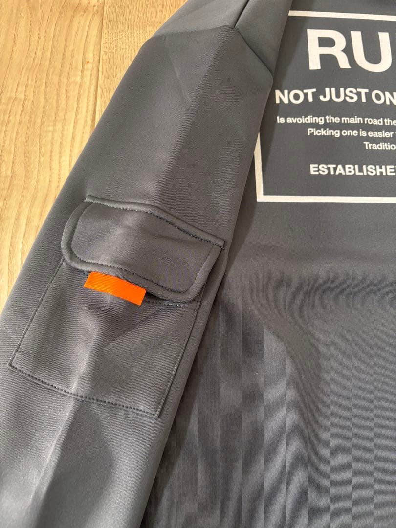 ラフロッグ　バックフレームロゴモックネックシャツ　グレー　新品