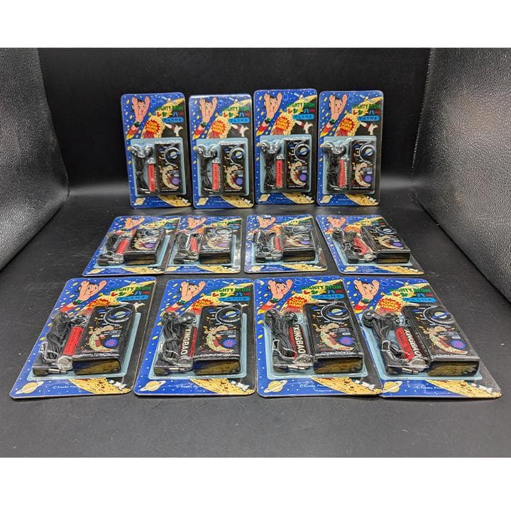 り*う様 J51 サンリオ SANRIO AMラジオ 鉄腕アトム レトロ 電池式