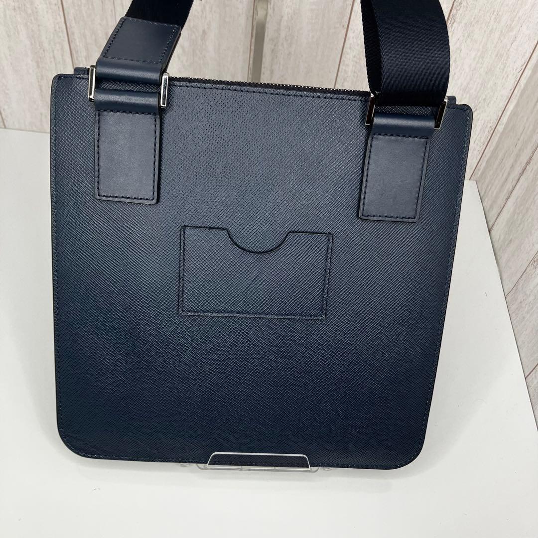 新品タグ付き　マイケルコース ショルダーバッグ メンズ レザー ブラック