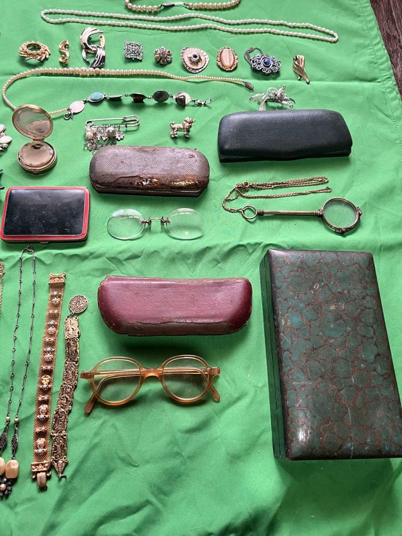 アンティーク　ジュエリーコレクション　70点以上