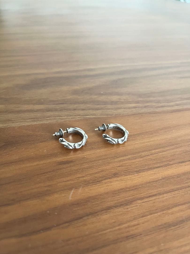 クロムハーツ　ピアス　フープスクロール